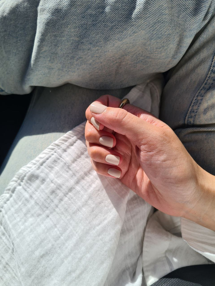 Manicure Semi Cured Gels - Santorini (Barely Beige)